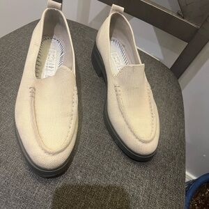 Rothy's Beige / Ivory Loafers